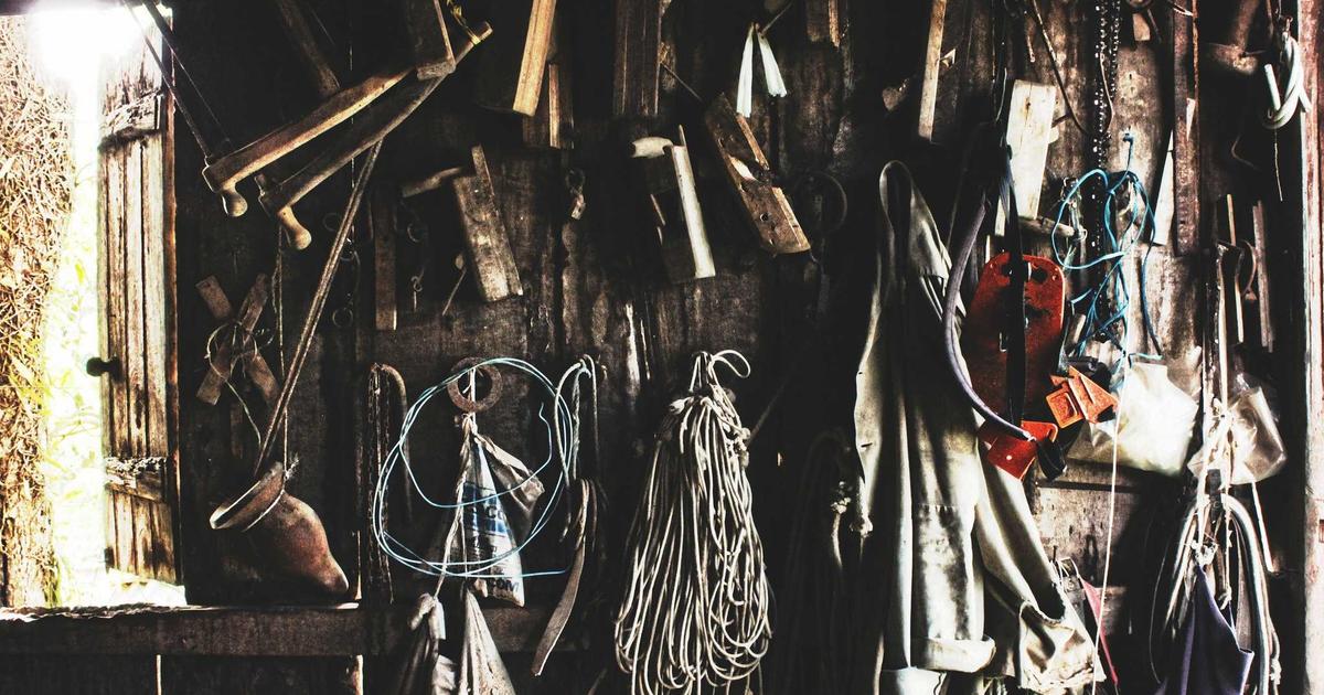 Comparing Rank Tracking Tool Features for SEO Success